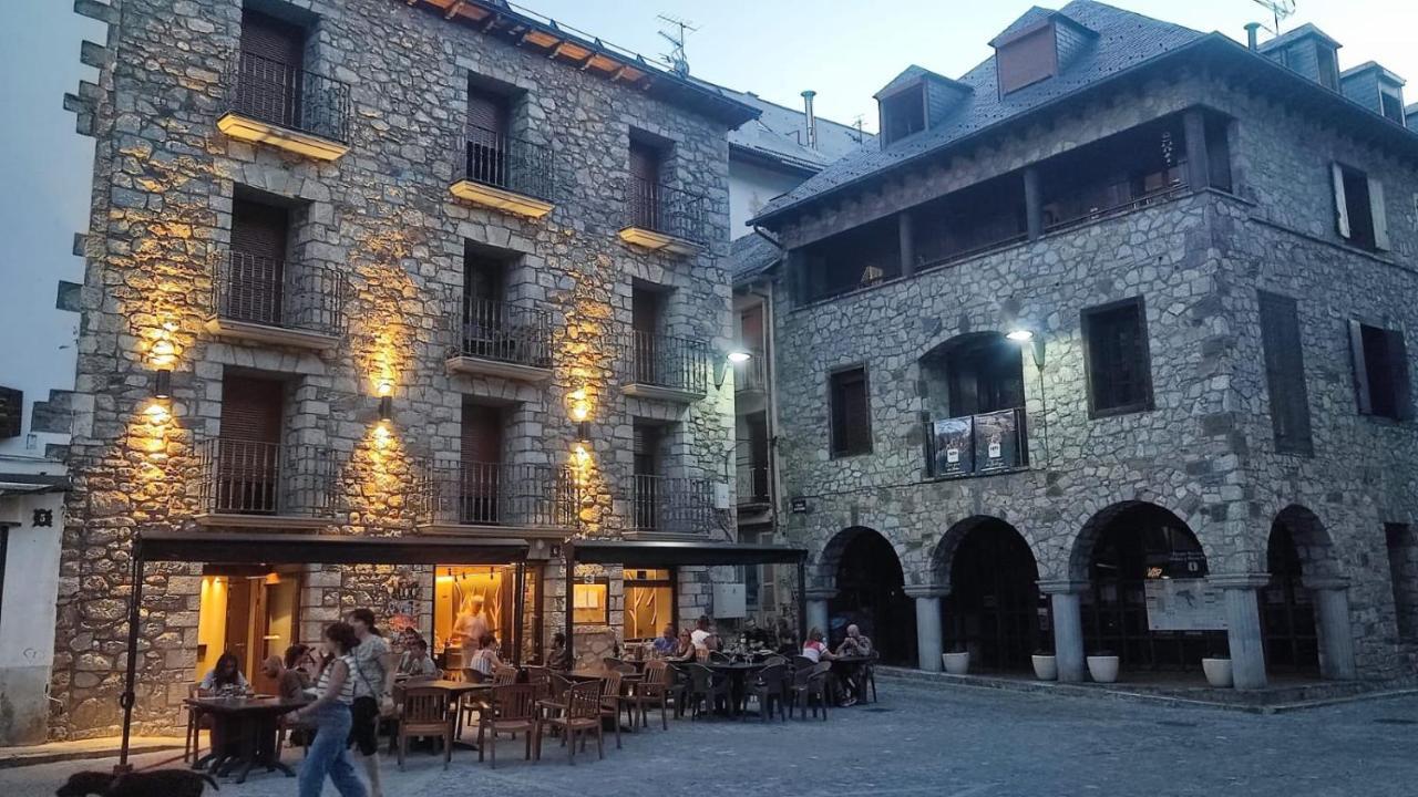 Hotel Monte Perdido Bielsa Exteriör bild