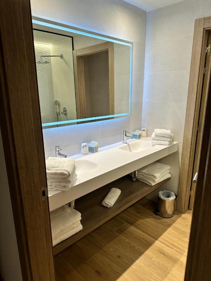 Hotel Monte Perdido Bielsa Exteriör bild